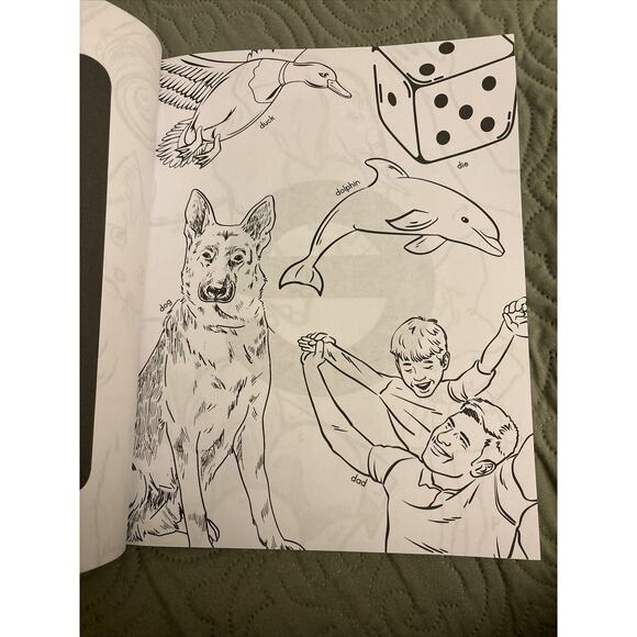 Montessori Alphabet Coloring & Tracing Workbook: A fun way to practice beginning - Picture 6 of 6